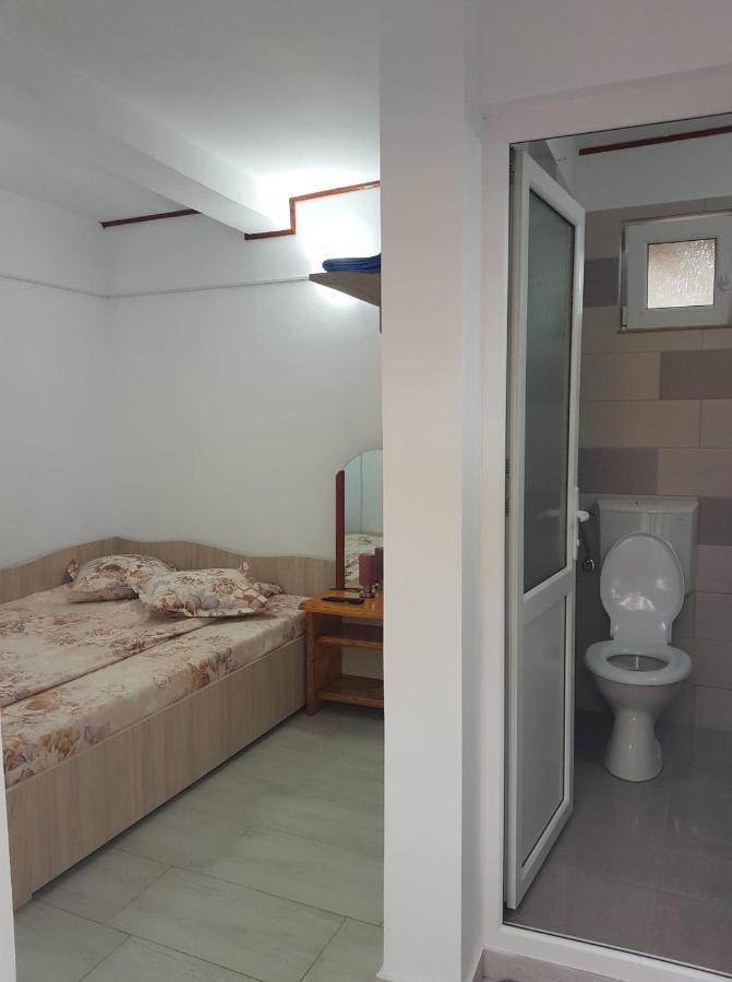 Casa Simona Hotel 2 Mai Bagian luar foto