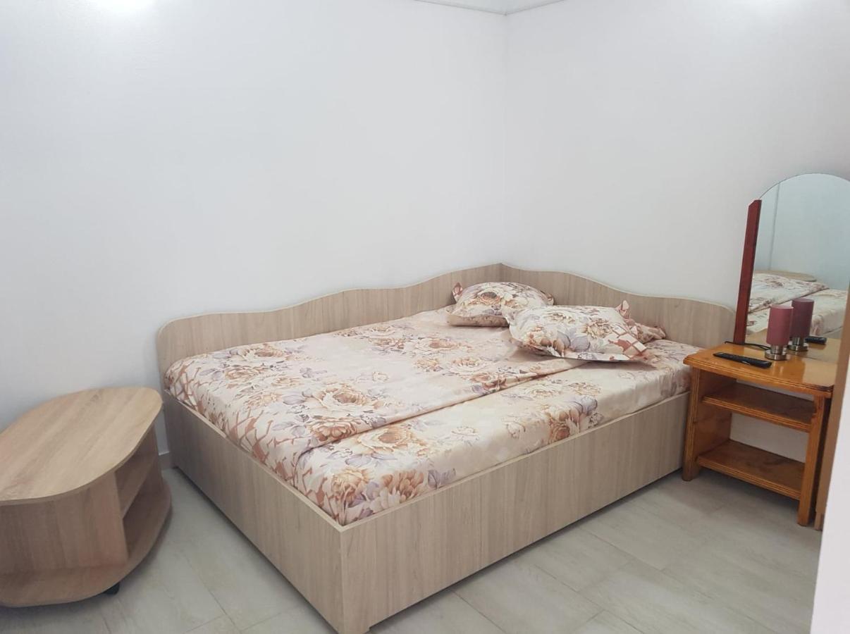 Casa Simona Hotel 2 Mai Bagian luar foto