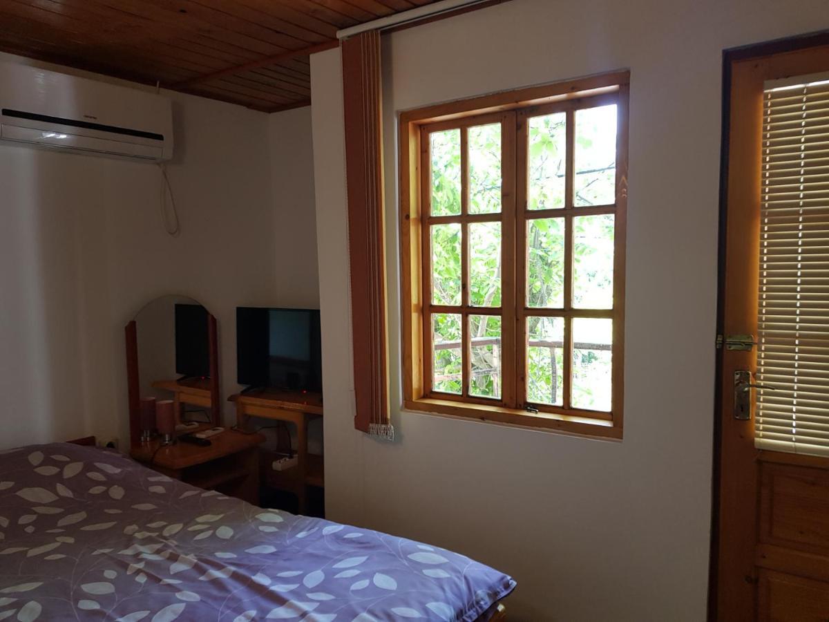 Casa Simona Hotel 2 Mai Bagian luar foto