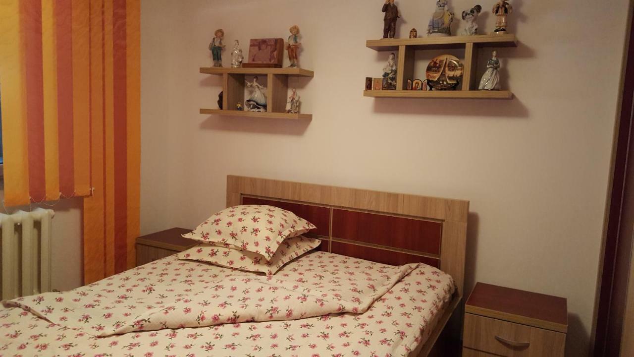 Casa Simona Hotel 2 Mai Bagian luar foto