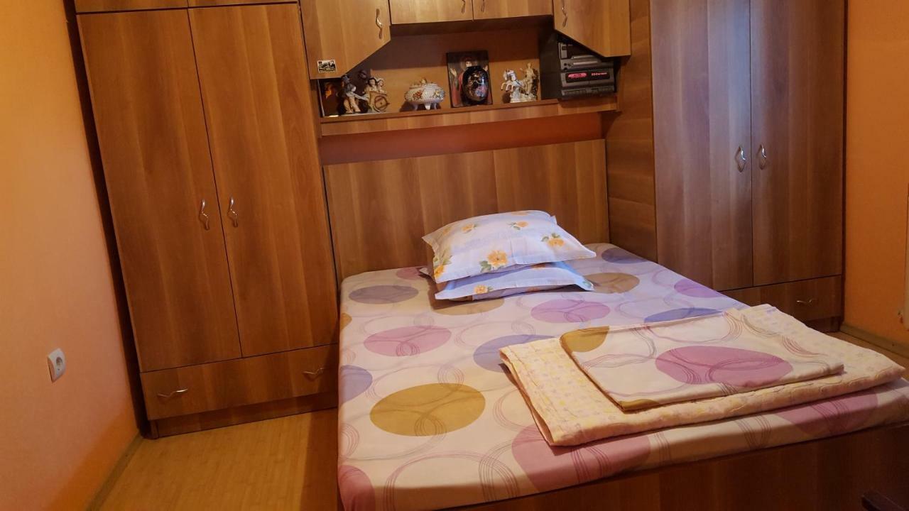 Casa Simona Hotel 2 Mai Bagian luar foto